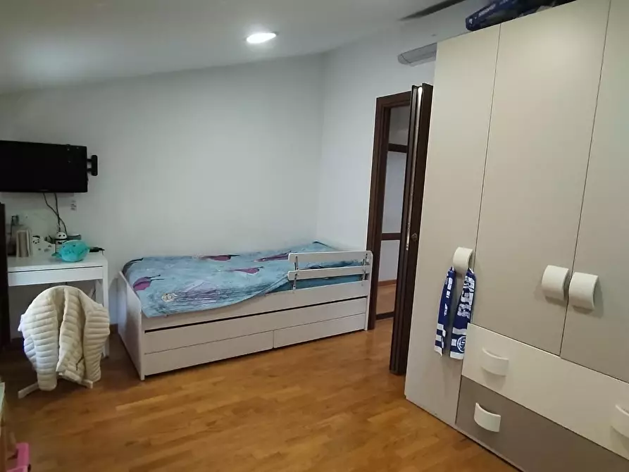 Immagine 18 di Appartamento in vendita  a Livorno