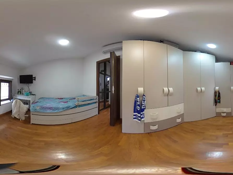 Immagine 29 di Appartamento in vendita  a Livorno