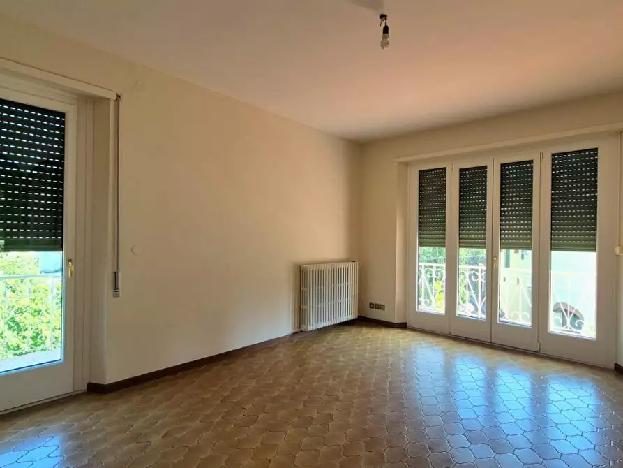 Immagine 7 di Appartamento in vendita  a Lucca