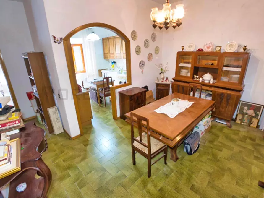 Immagine 11 di Appartamento in vendita  a Suvereto