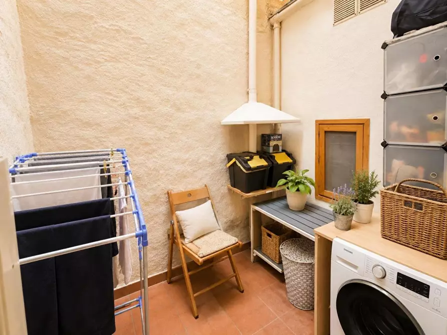 Immagine 6 di Appartamento in vendita  a Siena