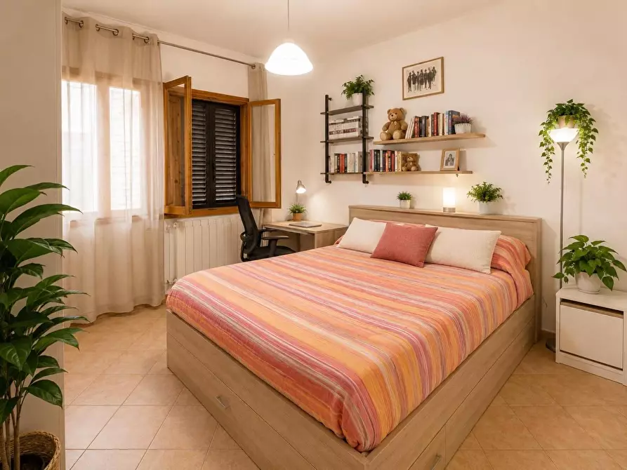 Immagine 15 di Appartamento in vendita  a Siena