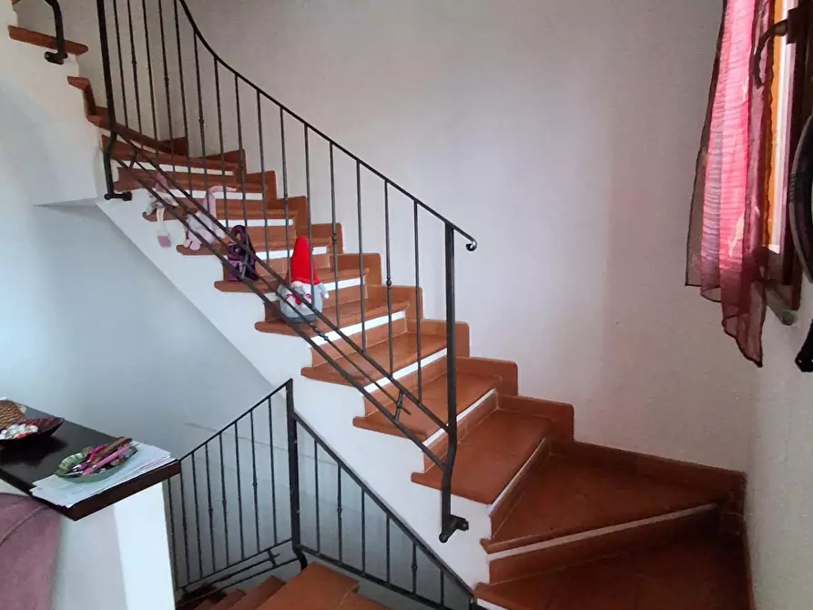 Immagine 9 di Casa bifamiliare in vendita  a Livorno