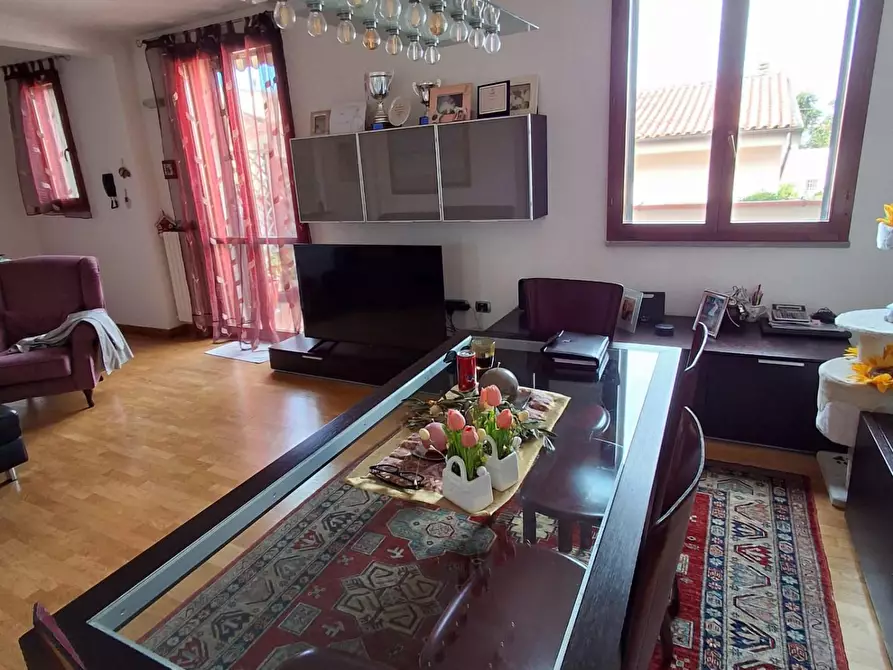 Immagine 5 di Casa bifamiliare in vendita  a Livorno