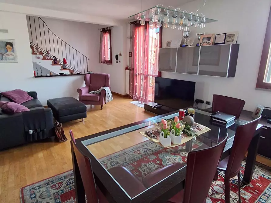 Immagine 7 di Casa bifamiliare in vendita  a Livorno