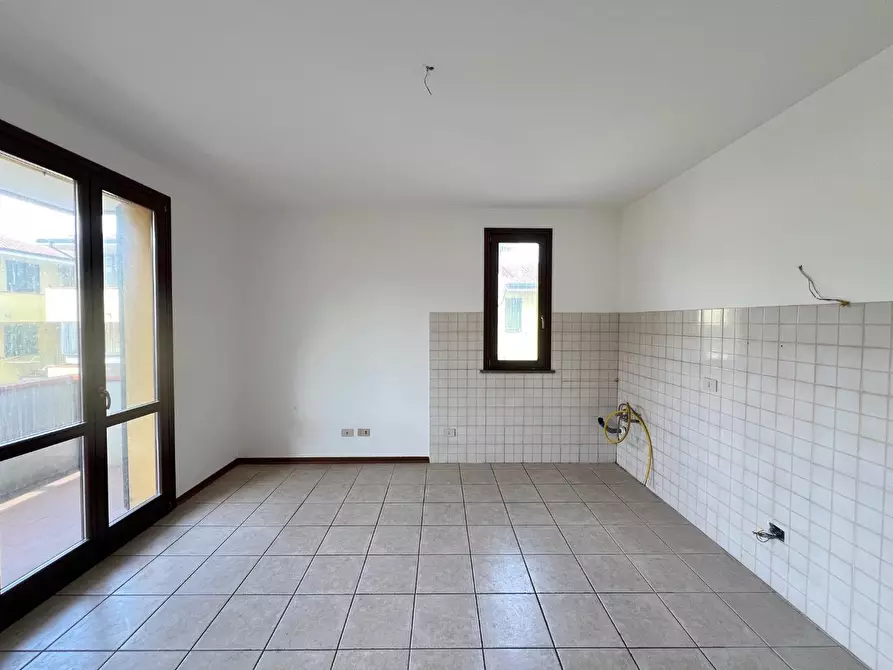 Immagine 4 di Appartamento in vendita  a Santa Maria A Monte
