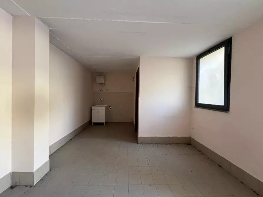 Immagine 21 di Appartamento in vendita  a Santa Maria A Monte