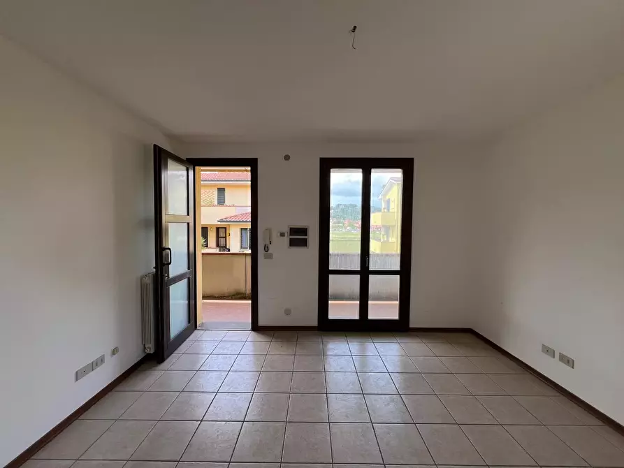 Immagine 6 di Appartamento in vendita  a Santa Maria A Monte