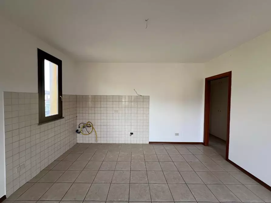 Immagine 7 di Appartamento in vendita  a Santa Maria A Monte
