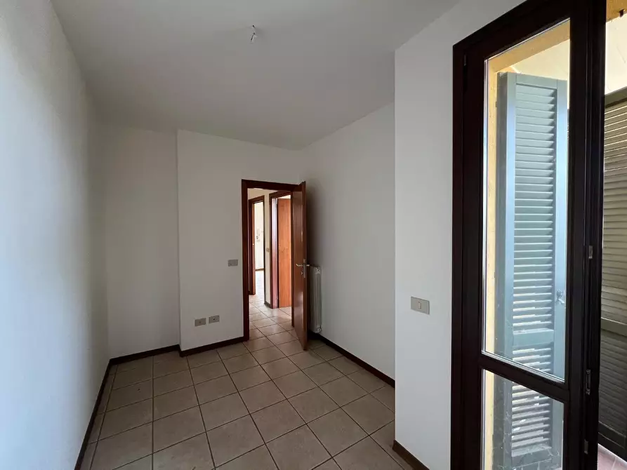 Immagine 12 di Appartamento in vendita  a Santa Maria A Monte