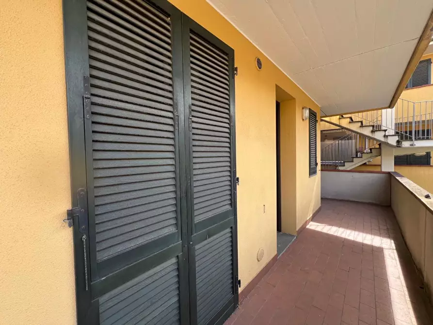 Immagine 3 di Appartamento in vendita  a Santa Maria A Monte