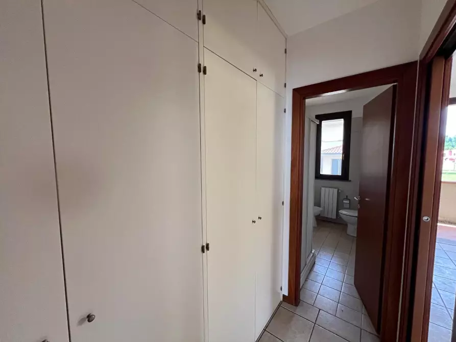 Immagine 13 di Appartamento in vendita  a Santa Maria A Monte