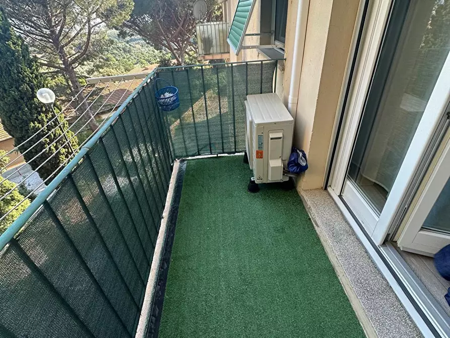 Immagine 13 di Appartamento in vendita  a Campiglia Marittima