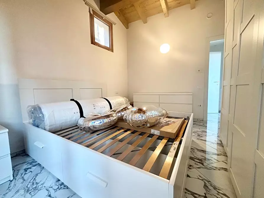 Immagine 11 di Appartamento in affitto  a Empoli