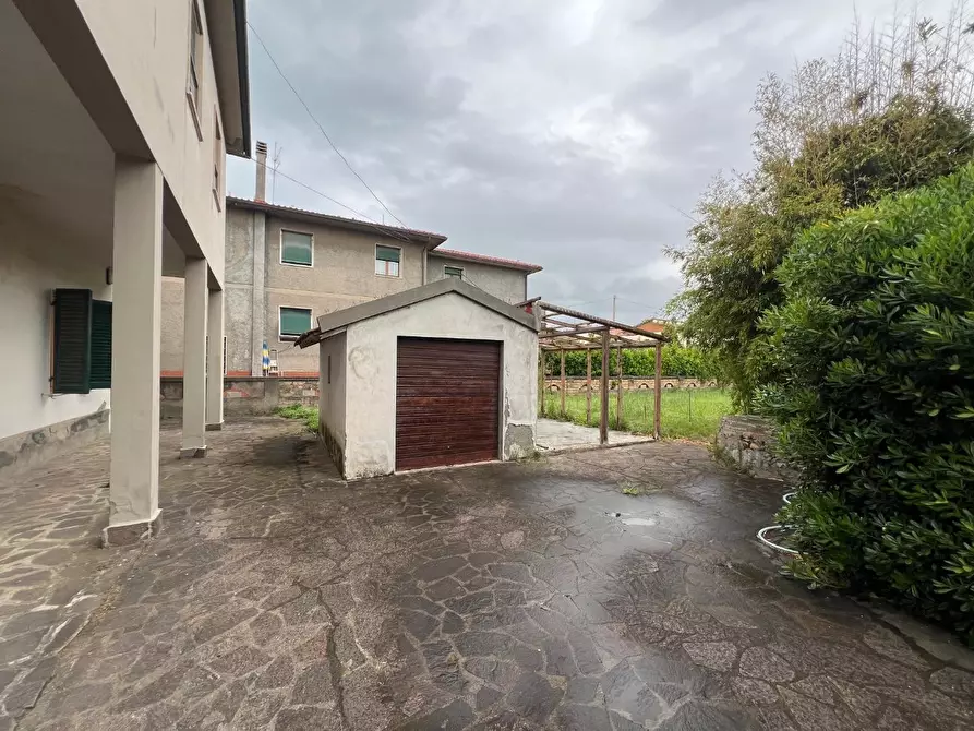 Immagine 3 di Casa bifamiliare in vendita  a Rosignano Marittimo