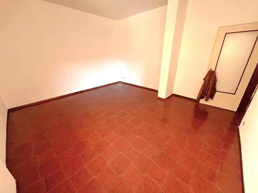 Immagine 3 di Appartamento in vendita  a Cascina