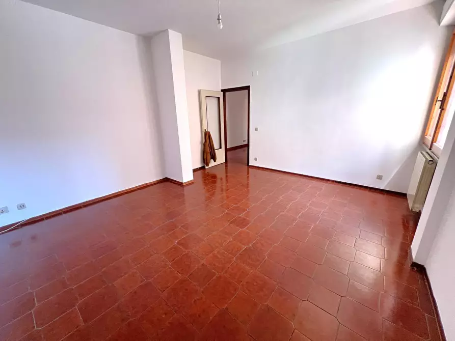 Immagine 1 di Appartamento in vendita  a Cascina
