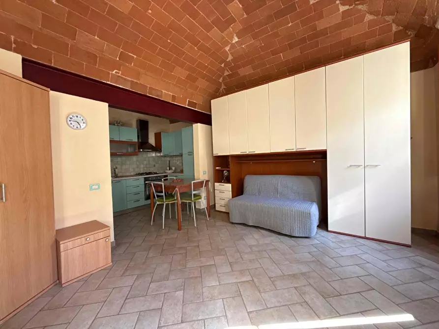 Immagine 16 di Appartamento in vendita  a Suvereto