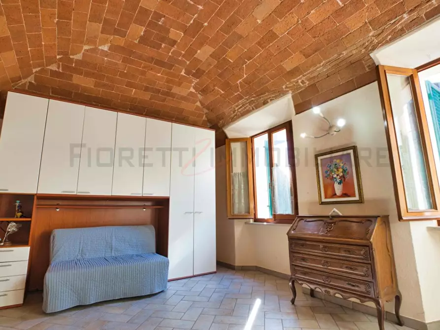 Immagine 2 di Appartamento in vendita  a Suvereto