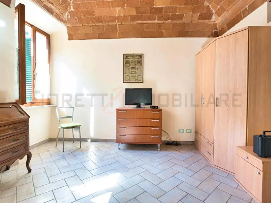 Immagine 4 di Appartamento in vendita  a Suvereto