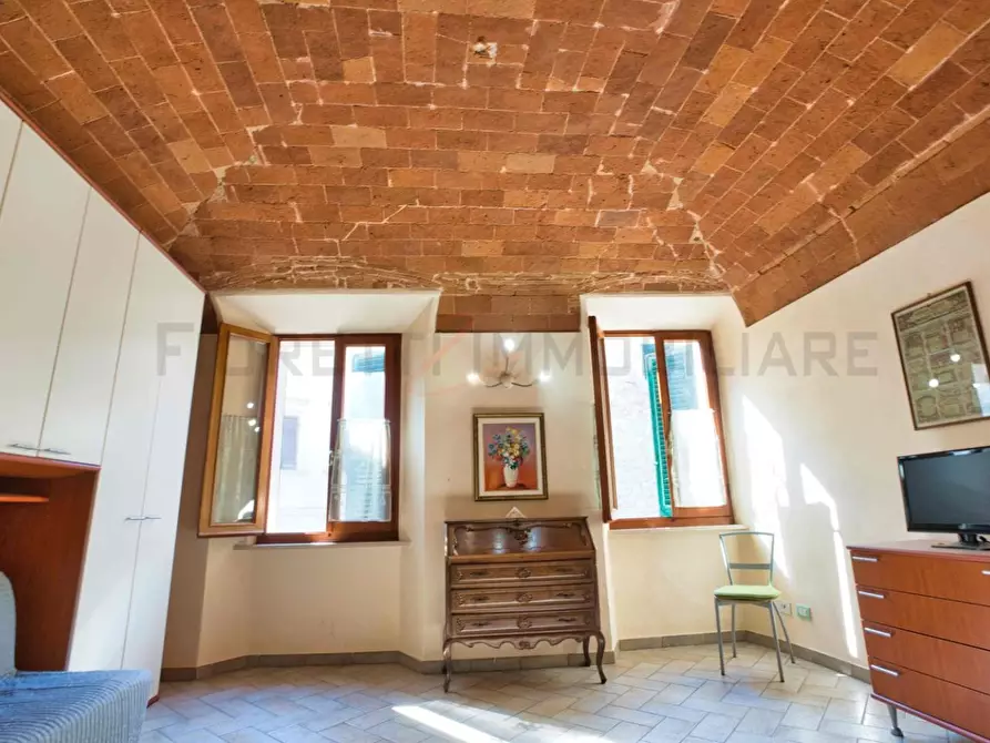 Immagine 1 di Appartamento in vendita  a Suvereto