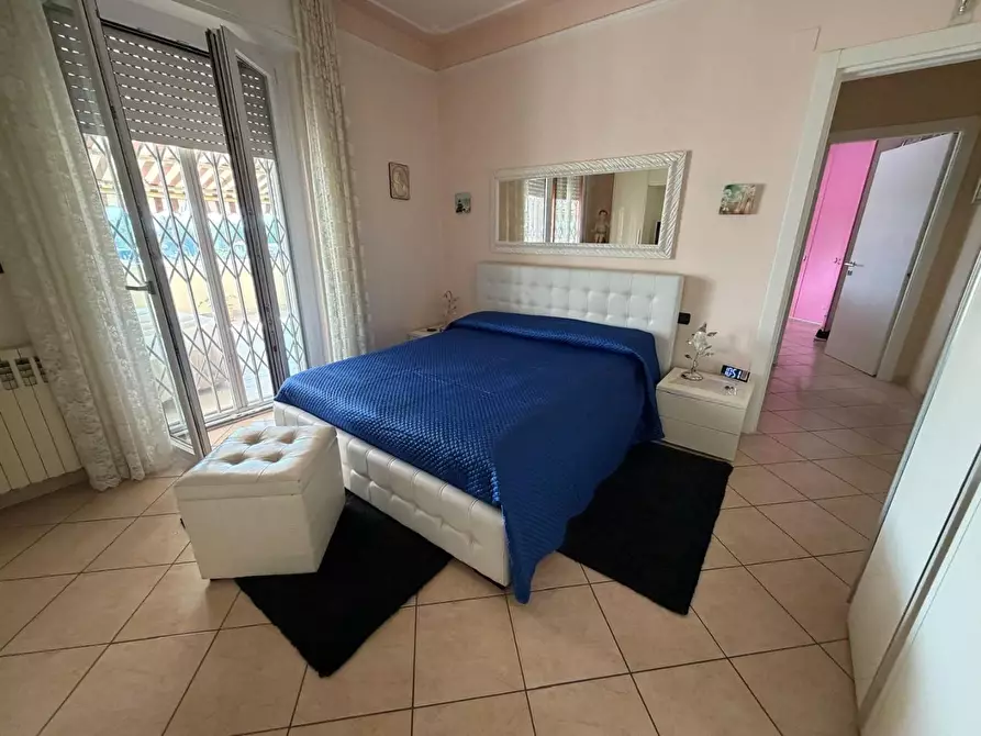 Immagine 18 di Mansarda in vendita  a Carrara