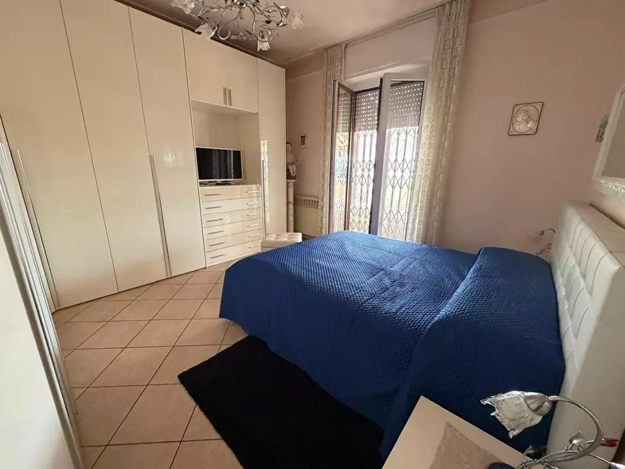 Immagine 17 di Mansarda in vendita  a Carrara