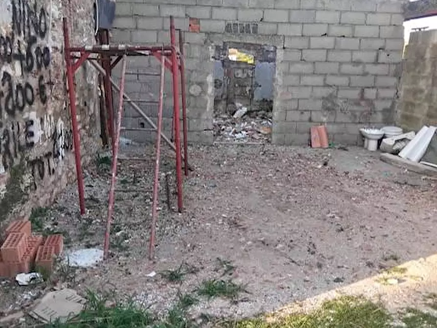 Immagine 13 di Terratetto in vendita  a Vecchiano