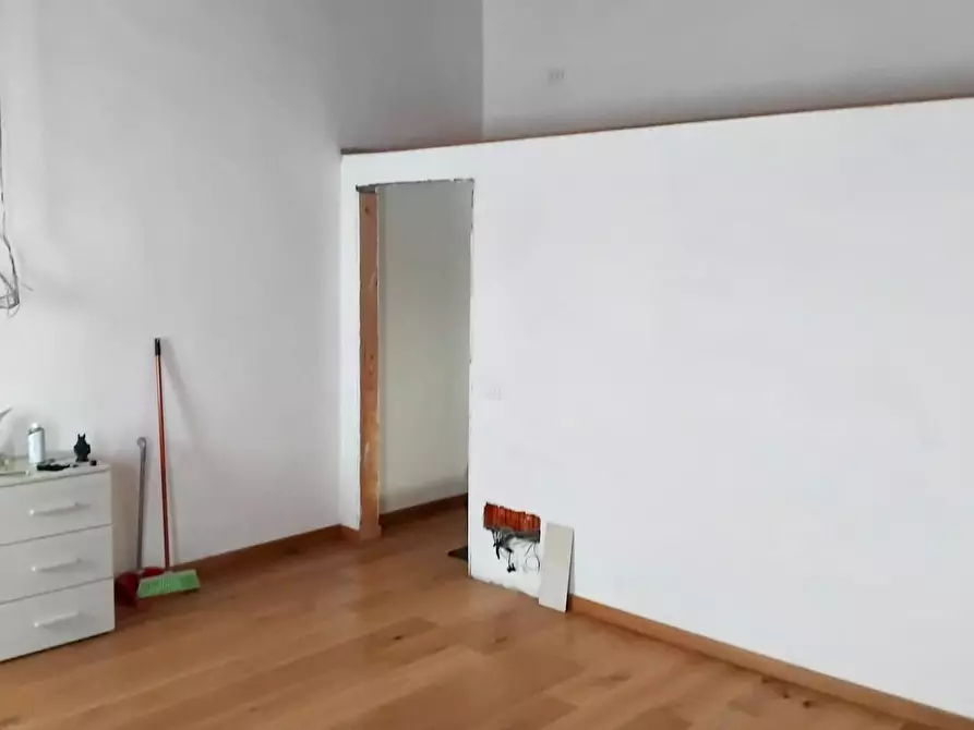 Immagine 9 di Terratetto in vendita  a Vecchiano