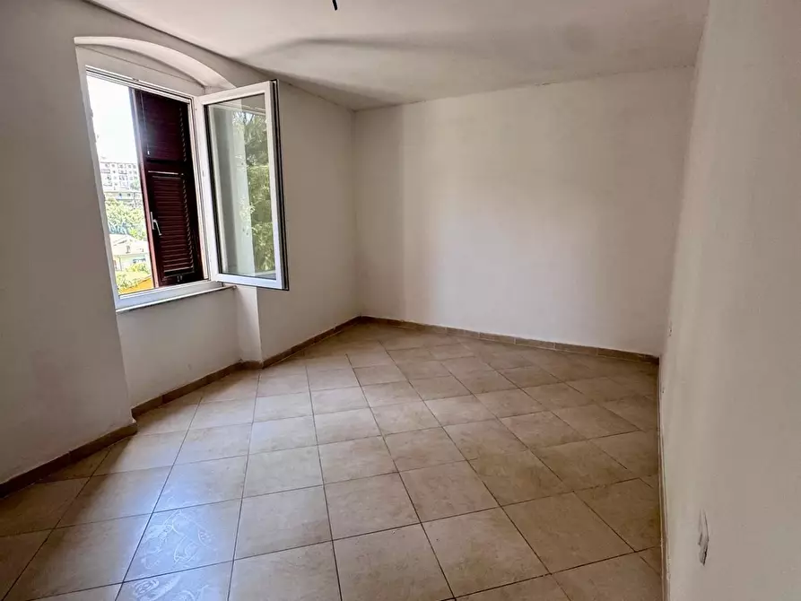 Immagine 7 di Appartamento in vendita  a Massa