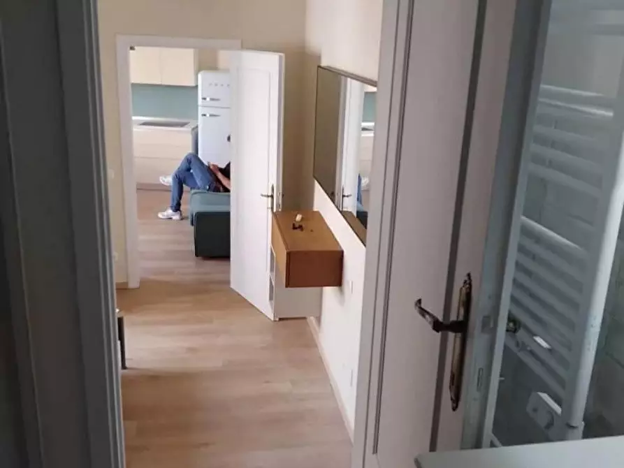 Immagine 9 di Appartamento in vendita  a Pisa