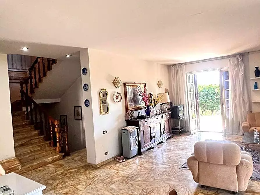 Immagine 8 di Villa in vendita  a Colle Di Val D'elsa