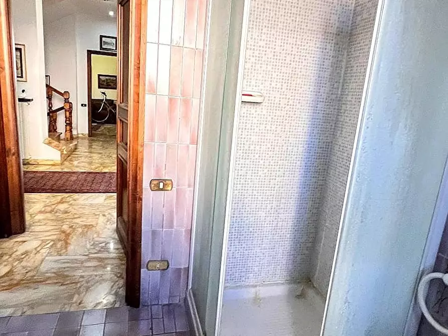 Immagine 42 di Villa in vendita  a Colle Di Val D'elsa