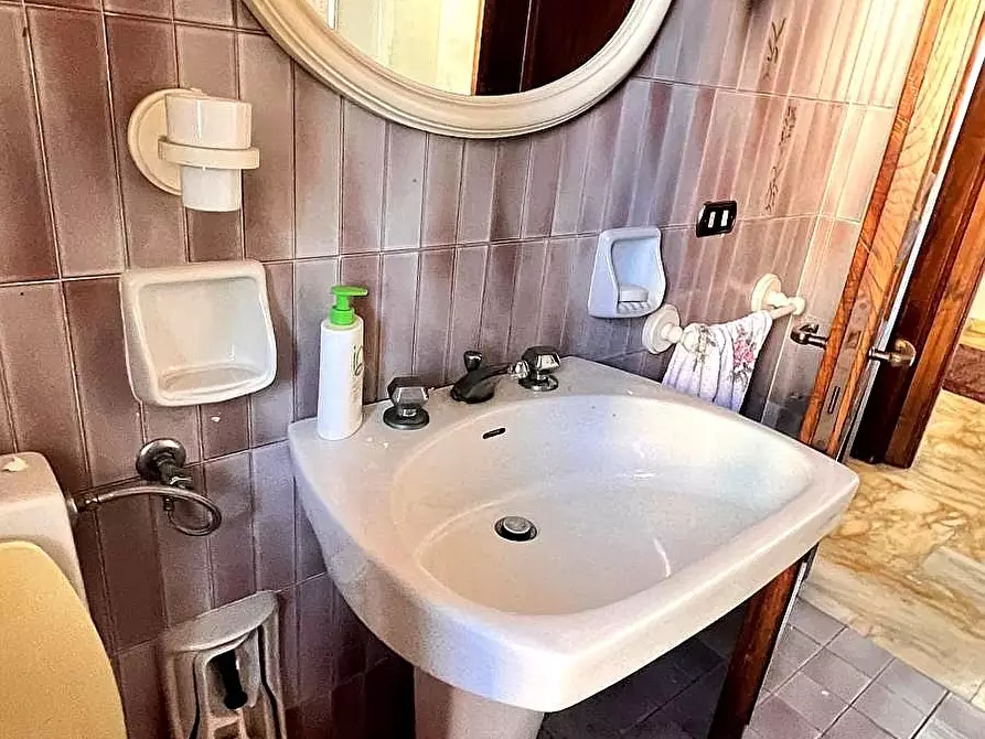 Immagine 24 di Villa in vendita  a Colle Di Val D'elsa