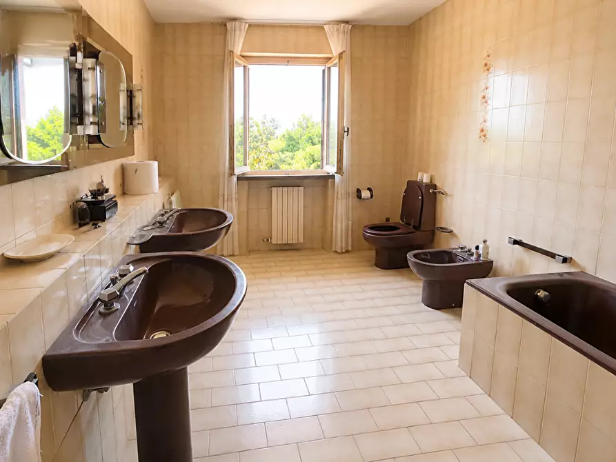 Immagine 37 di Villa in vendita  a Colle Di Val D'elsa