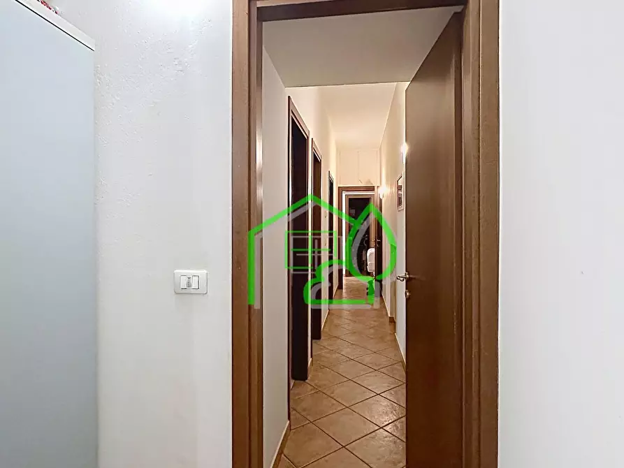Immagine 5 di Appartamento in vendita  a Viareggio