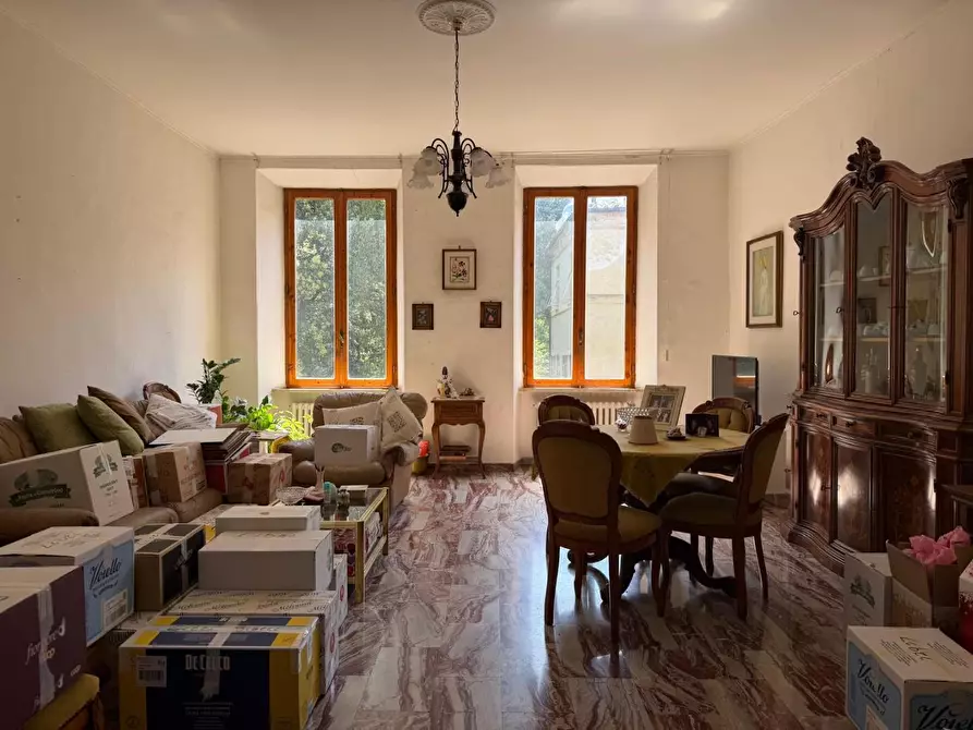 Immagine 2 di Appartamento in vendita  a Siena
