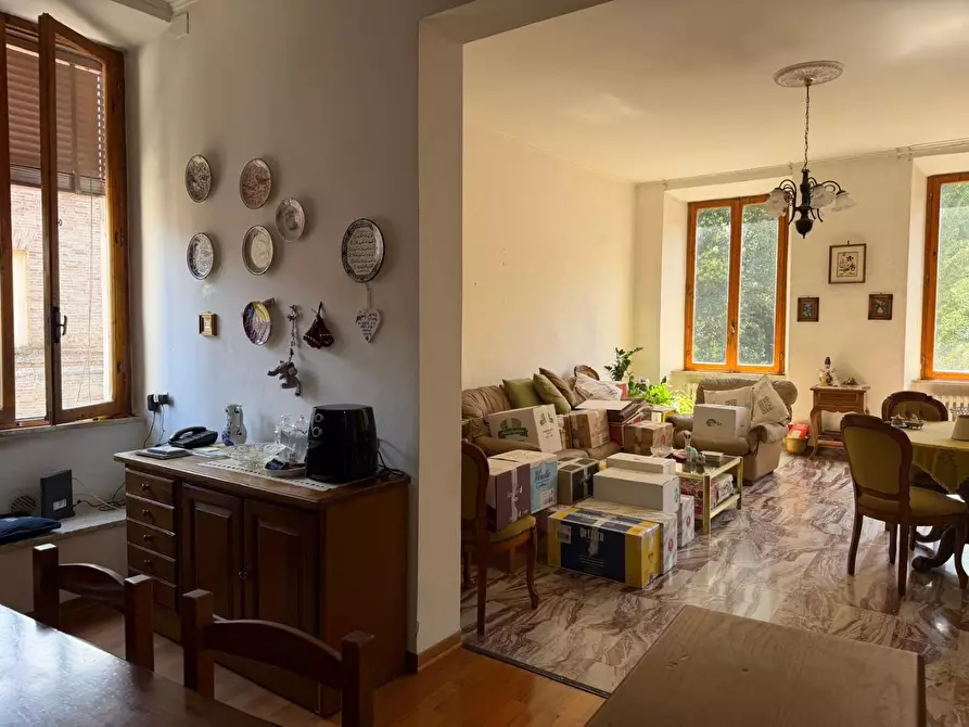 Immagine 15 di Appartamento in vendita  a Siena