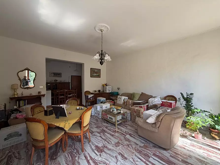 Immagine 6 di Appartamento in vendita  a Siena