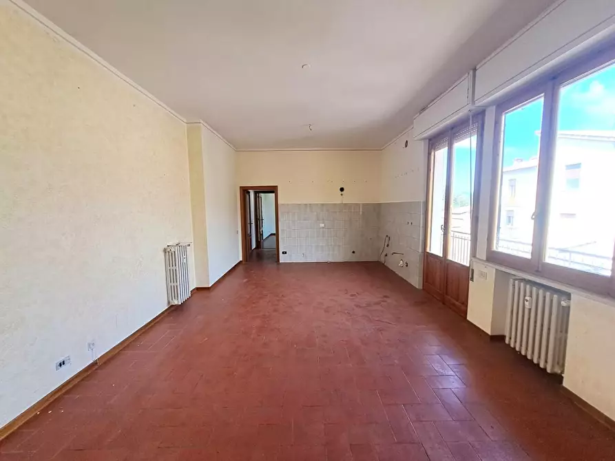 Immagine 5 di Appartamento in vendita  a Poggibonsi