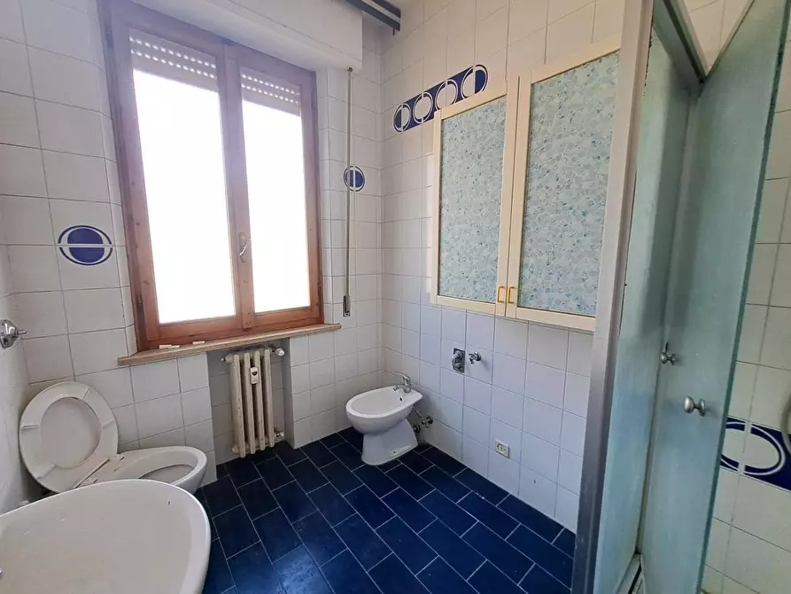 Immagine 17 di Appartamento in vendita  a Poggibonsi