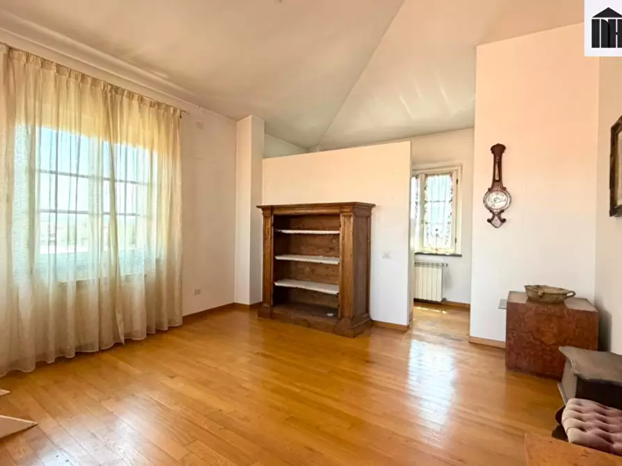 Immagine 4 di Appartamento in vendita  a Santa Croce Sull'arno