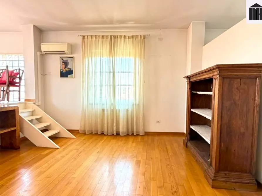 Immagine 2 di Appartamento in vendita  a Santa Croce Sull'arno