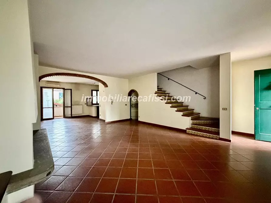 Immagine 2 di Villetta a schiera in vendita  a Poggio A Caiano