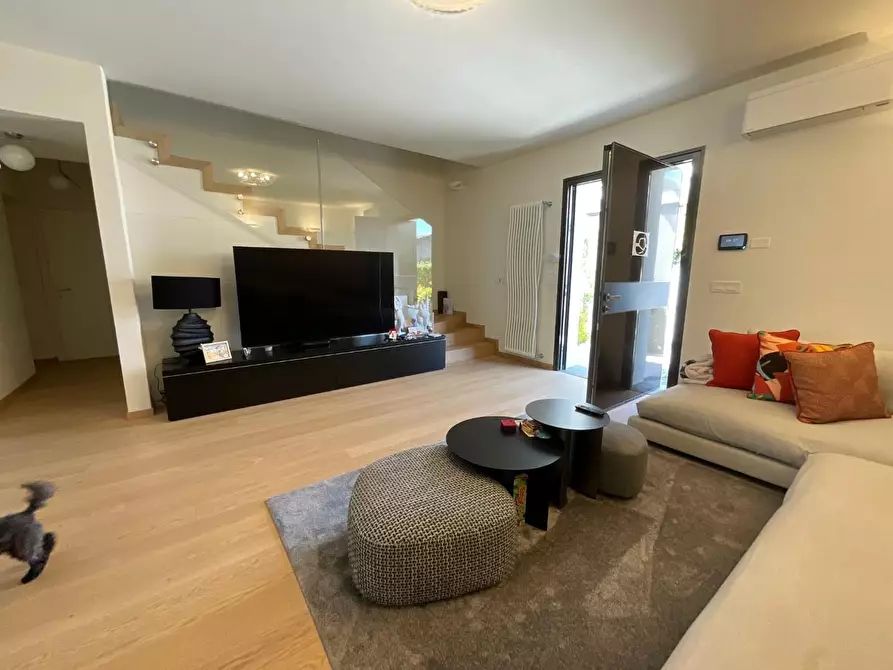 Immagine 7 di Casa bifamiliare in vendita  a Calcinaia