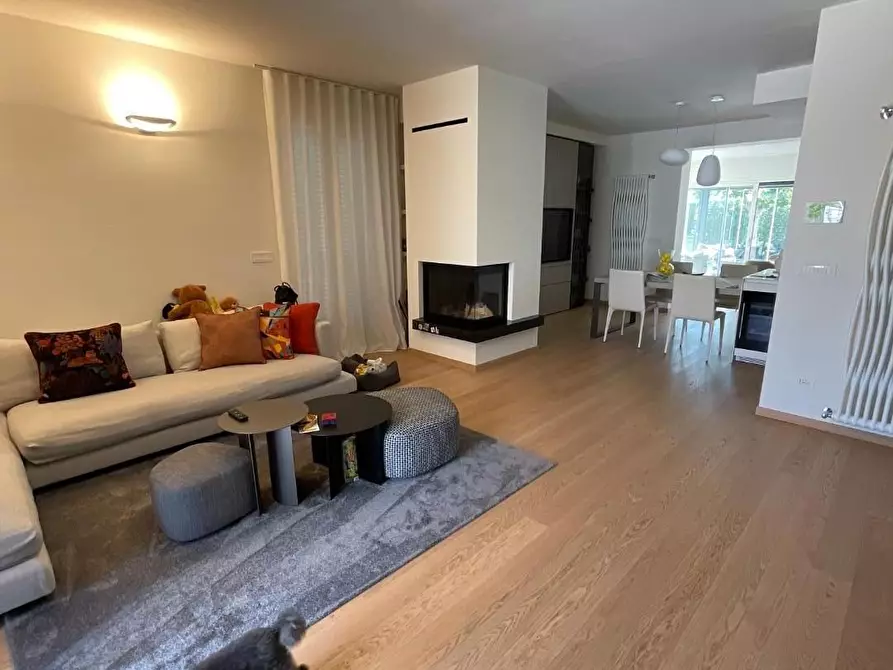 Immagine 5 di Casa bifamiliare in vendita  a Calcinaia