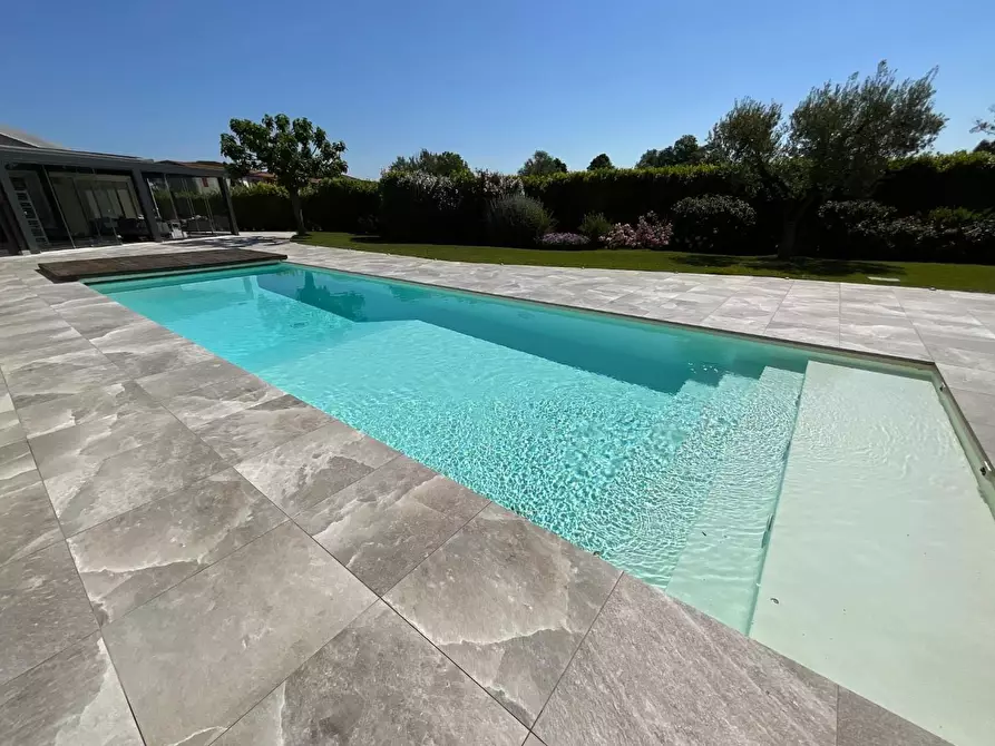 Immagine 1 di Casa bifamiliare in vendita  a Calcinaia