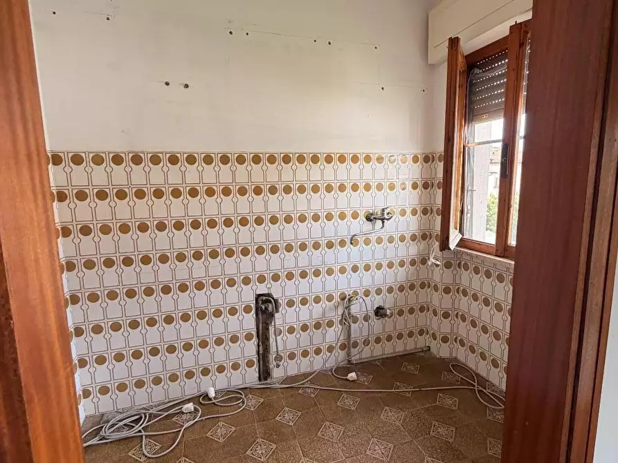 Immagine 12 di Appartamento in vendita  a Cecina
