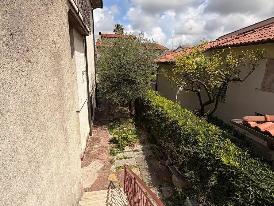 Immagine 30 di Appartamento in vendita  a Cecina