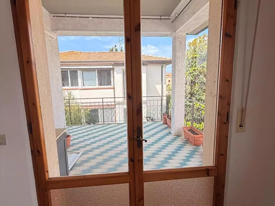 Immagine 3 di Appartamento in vendita  a Cecina